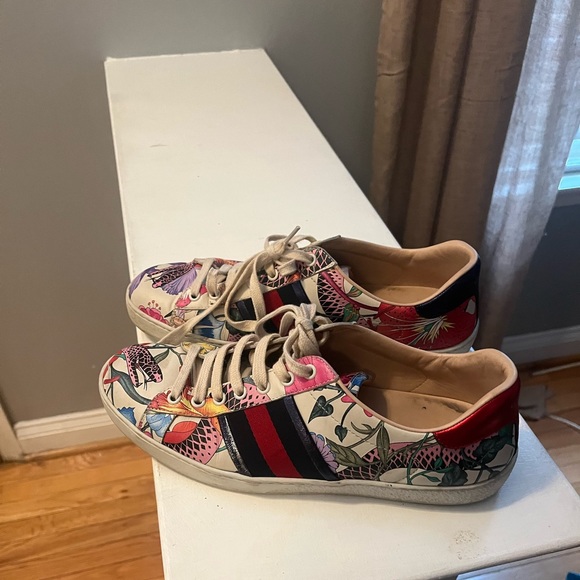 Gucci. - Picture 4 of 7